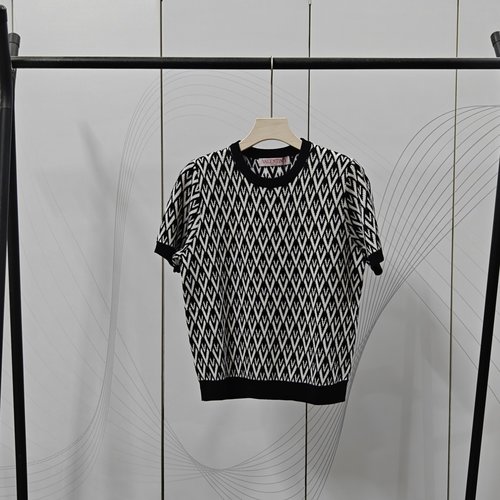 Valentino All-over Letter V Design Knit Top, Stylish Appeal