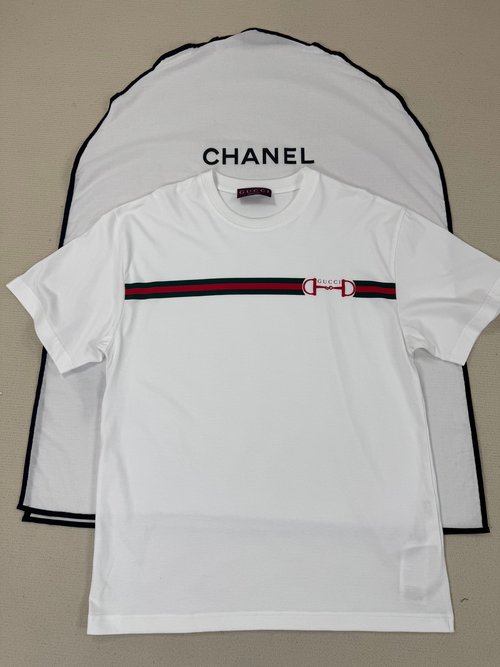 Gucci Trendy Short-Sleeve: Attention to Detail, Timeless Style