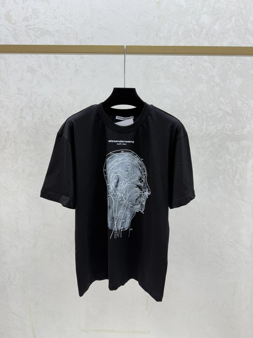 Alexander Wang Refined White Knitted Short Sleeve Top with Contrast Heads and Round Neck