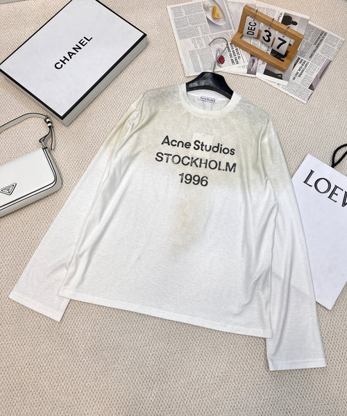Dior Vintage Washed Long-sleeved T-shirt with Branded Letter Print