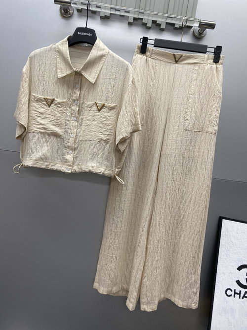 Valentino Suit with Metal V-Striped Collar, Vertical Striped Linen-Cotton Fabric, Sophisticated