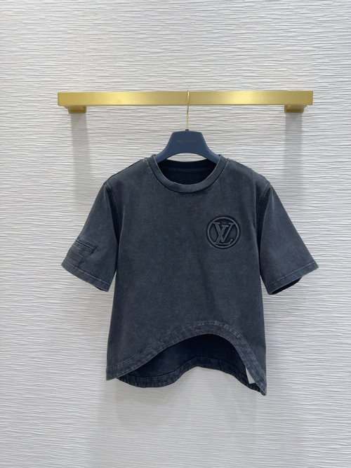 Louis Vuitton Soft and Fashionable Regular T-Shirt Suitable for All
