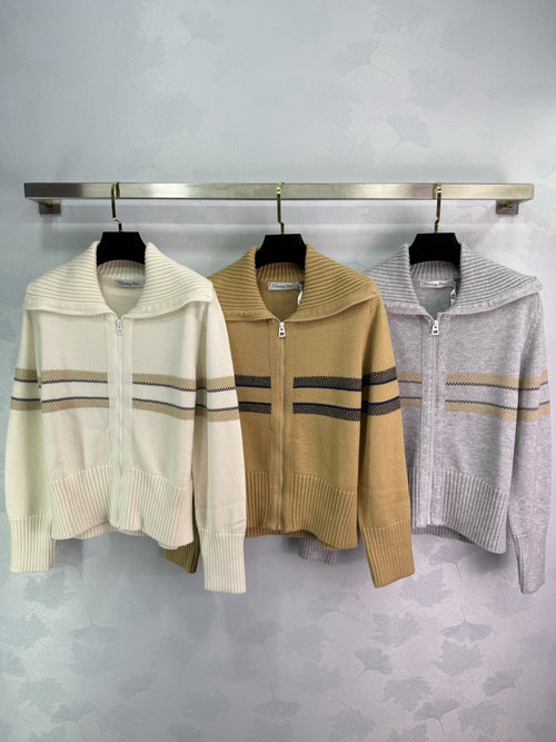Dior Ski Series Knit Cardigan with Star and Letter Pattern, Stylish and Sophisticated