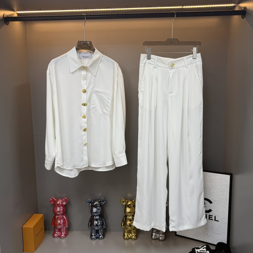 Schiaparelli Custom High-comfort Ice Silk Pajama Set with Brand Design