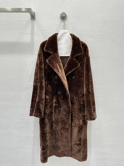 Max Mara Sophisticated High - end Fur - on - Leather Overcoat