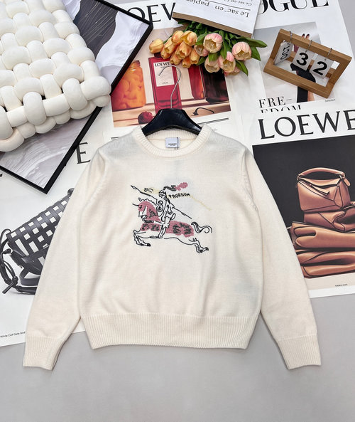 Burberry Lightweight Wool Blend Sweater with Horse Embroidery