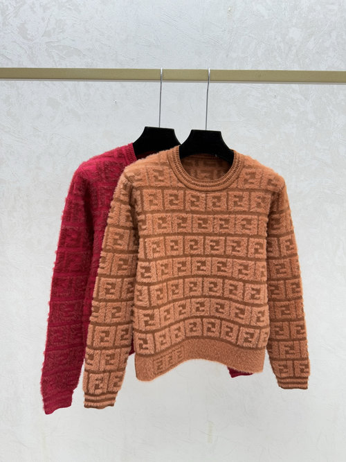 Fendi Contrast-Color Vintage Round Neck Long Sleeve Knit Top in Khaki and Red