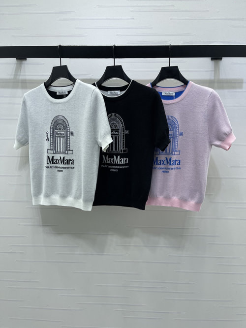 Max Mara Hooked Flower Letter Knit Short Sleeve in Vintage Style