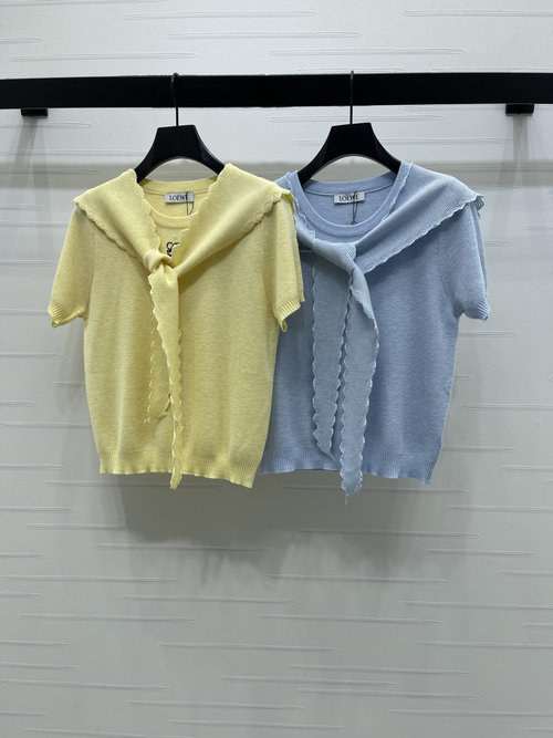 Loewe Spring Knitted Short-Sleeved Top with Detachable Shawl