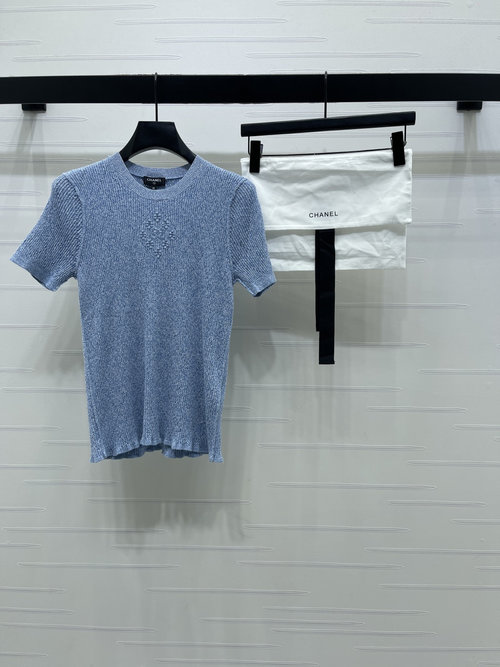 Chanel New Arrival: Jacquard Knit Short Sleeve with Flower Embroidery