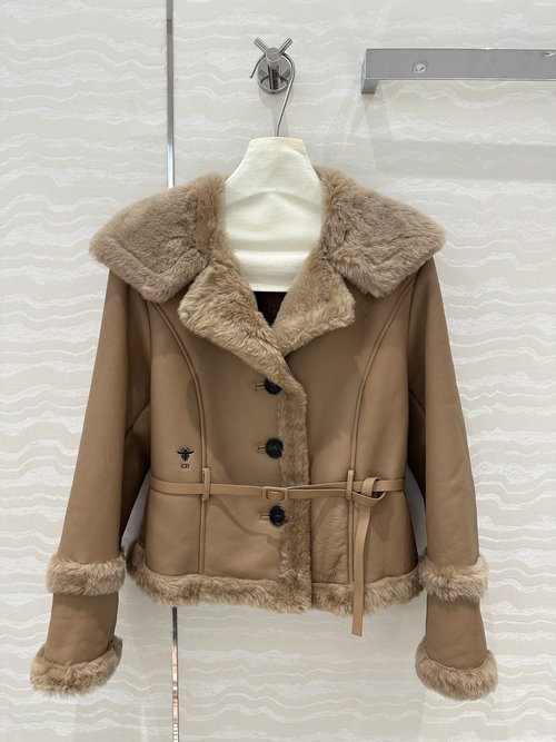 Dior Exclusive High-end Sheepskin Fur Short Belted Motorcycle Coat with CD Embroidery
