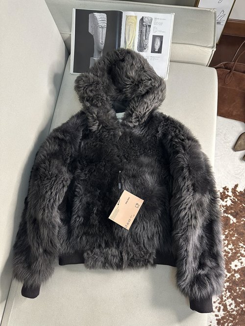 Miu Miu Top-Tier Luxury Exclusive Merino Sheepskin Coat with Custom Hardware