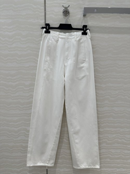The Row Row-style White Straight Jeans, Imported Wash, Slimming Look