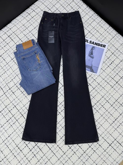 Yves Saint Laurent Relaxed Slimming Embroidered Logo Jeans
