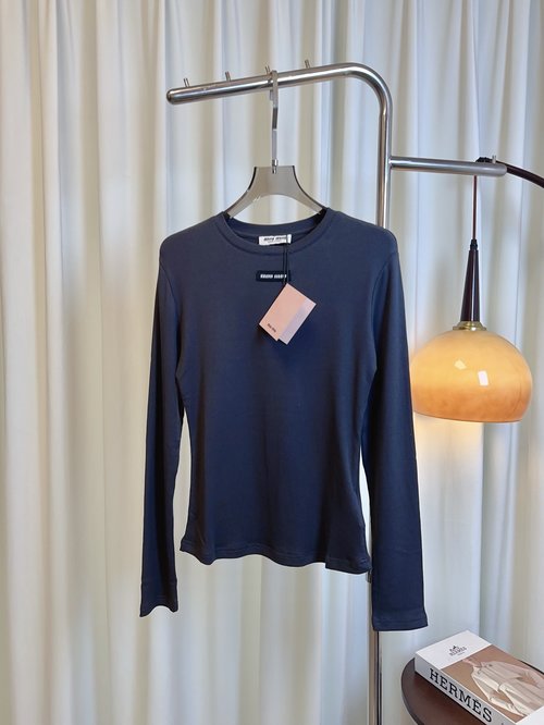 Miu Miu Long Sleeve Logo Threaded T-shirt, Elastic Cotton, Soft and Breathable