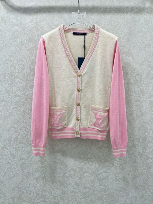 Louis Vuitton Stylish College-inspired Knitted Woolen Cardigan with Logo Pocket