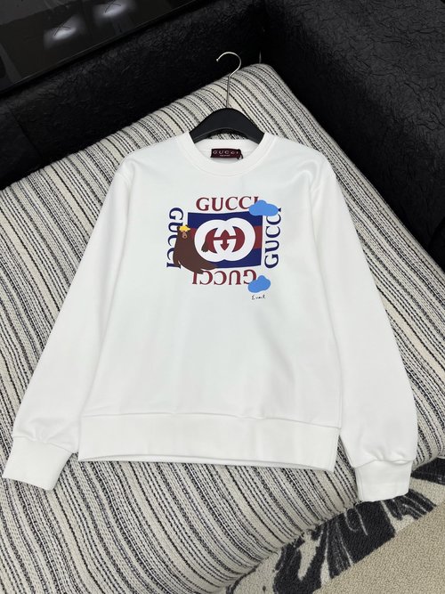 Gucci Classic Printed White Round-Neck Sweatshirt, Loose and Stylish