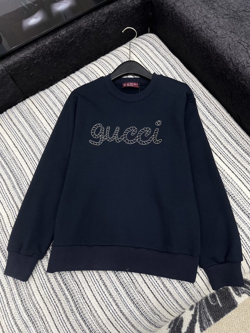 Gucci Classic Embroidered Letter Round-Neck Sweatshirt, Relaxed and Sophisticated