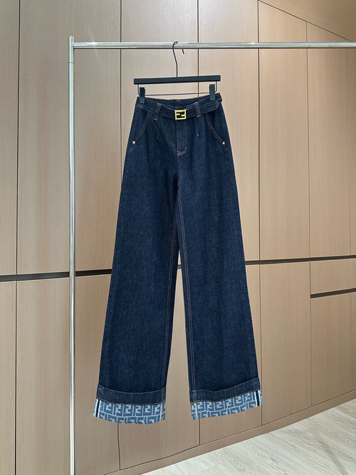Fendi Designer s Contrast Cuffed Jeans with Custom Belt