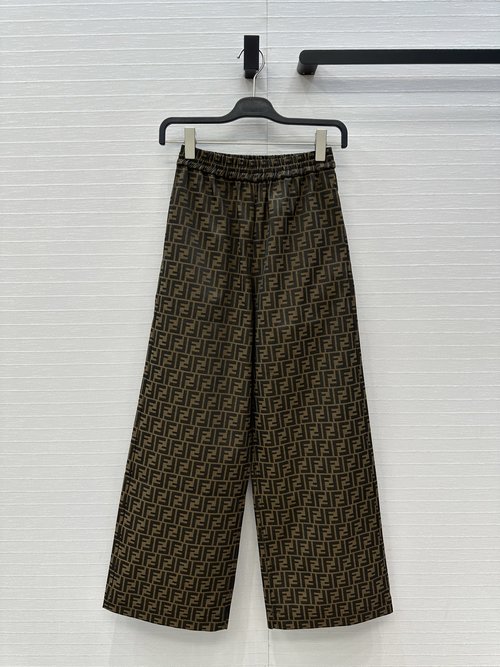 Fendi Classic FF Jacquard Straight-Leg Trousers, Stylish and Practical