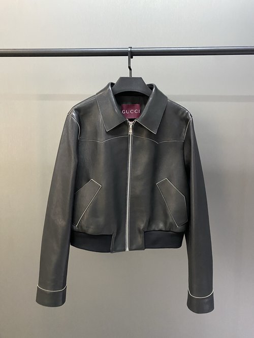Gucci Stylish Collared Jacket Crafted from Imported Sheepskin