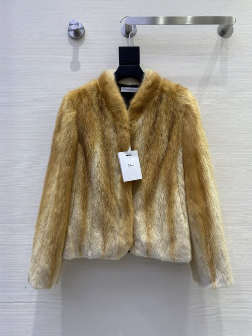 Dior North American Mink Fur with Natural Luxury and Tailored Craft