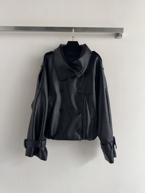 Dior Retro-Modern Leather Jacket with Oversize Fit and Military Details