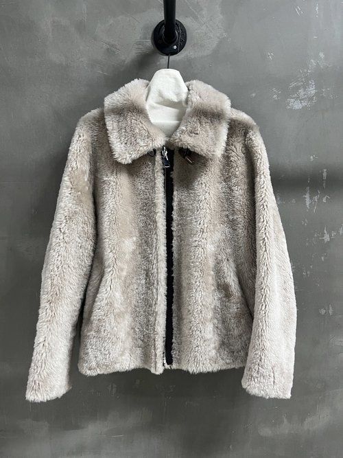 Brunello Cucinelli Classic Lambskin Wool Blend Jacket with Two-Way Wear Design