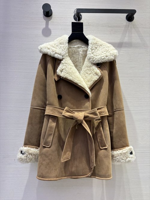 Dior Fur-lined Coat: Sophisticated Big Lapel Design with Waist Belt