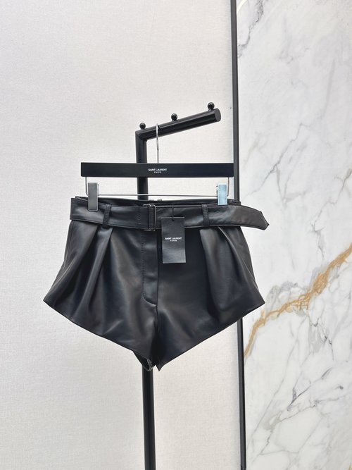 Loro Piana High-Waist Leather Shorts with A-Line Silhouette for a Slimming Effect