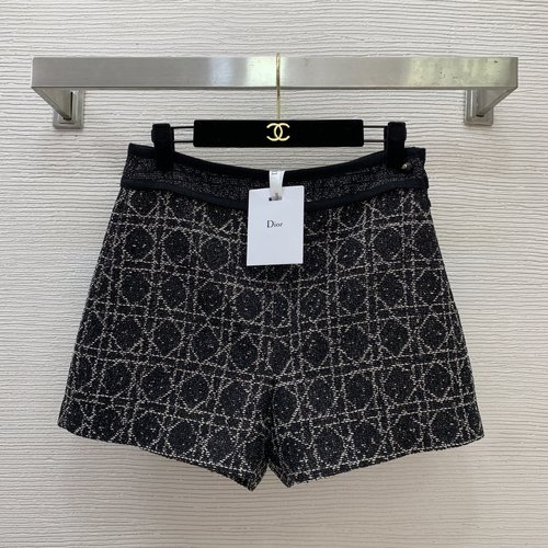 Dior Elegant High-Waisted Shorts with CD Button and Side Zip