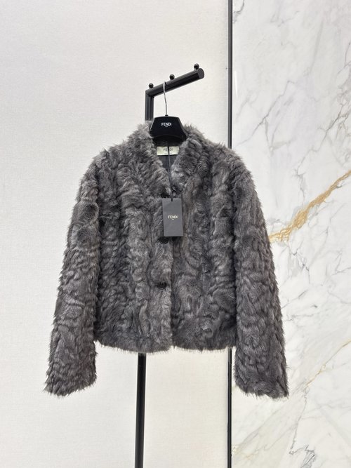 Fendi Stylish Versatile Short Faux Fur Coat for Environment