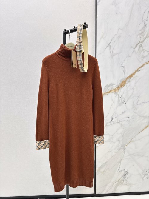 Burberry Fashionable High-Neck Wool Dress with Stylish Waistband, Trendy Appeal