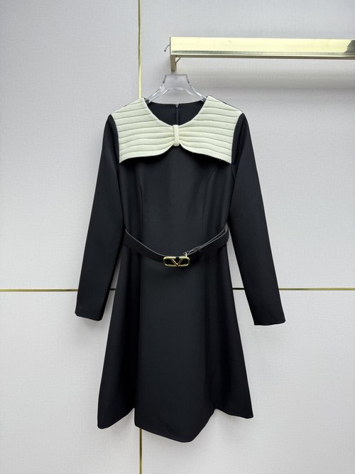 Valentino Ribbed Knit Shoulder-paneled Dress with Belt for a Simple and Elegant Look