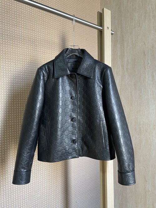 Gucci New Gucci Style Clothing with Different Shoulder & Chest