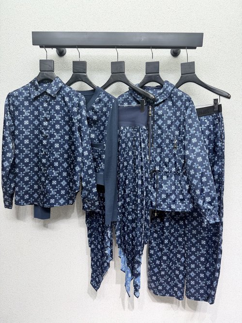 Louis Vuitton Cool Navy Blue Floral Hooded Jacket