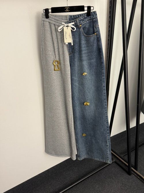 Schiaparelli Metal Keyhole Pin Customized Irregular Gold Button Decorated Cotton Jeans