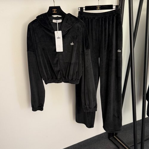 Loewe Velvet Sports Set with Reflective Logo Print in Multi-Colors