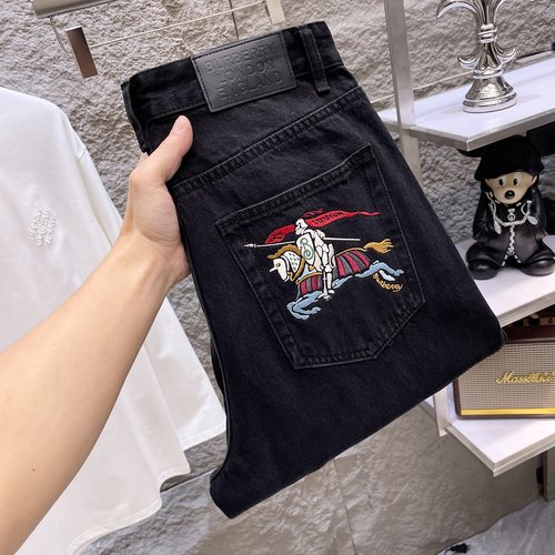 Burberry Original Single Wash Jeans with High Quality