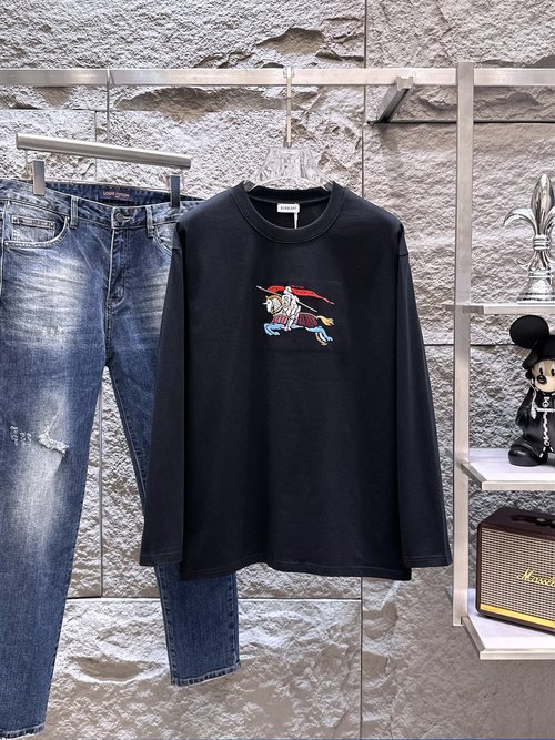 Burberry Premium Sleeveless T-Shirt with Special Fabric