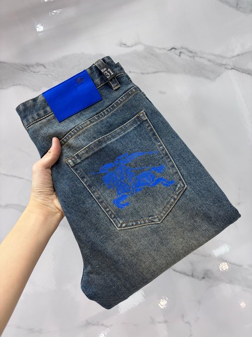 Burberry High - End Custom Stretch Jeans, Ideal Choice