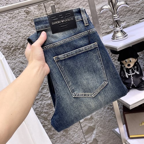 Armani High-stretch Jeans with Exquisite Wash and Soft Texture