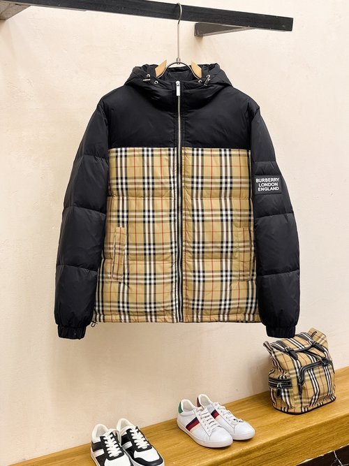 Burberry Premium 90% Down Jacket with Logo
