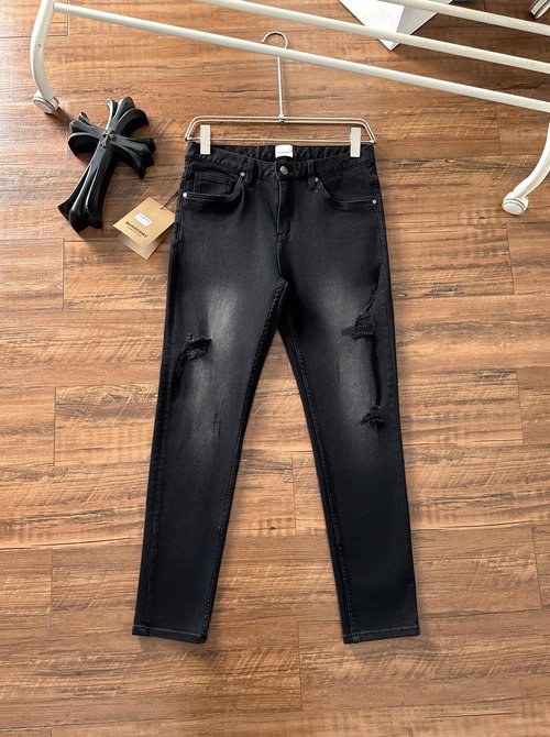 Burberry Premium Denim Jeans for Multi-Occasion