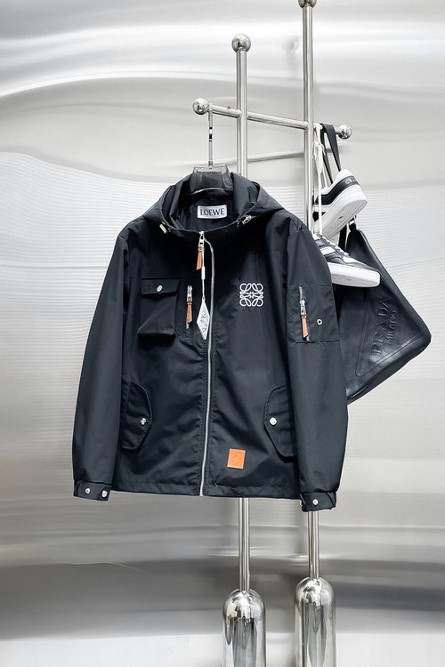 Loewe High-Quality Breathable Jacket with a Great Fit