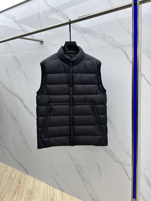 Moncler Elegant Down Vest with Classic Logo