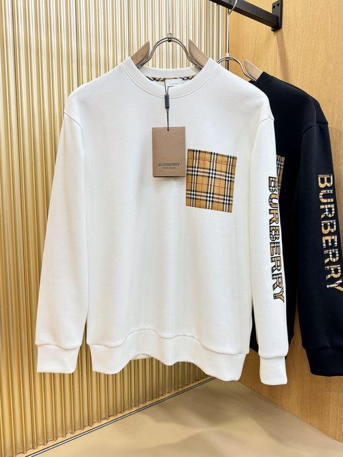 Burberry Classic Logo Long-sleeved Sweatshirt, Soft and Versatile
