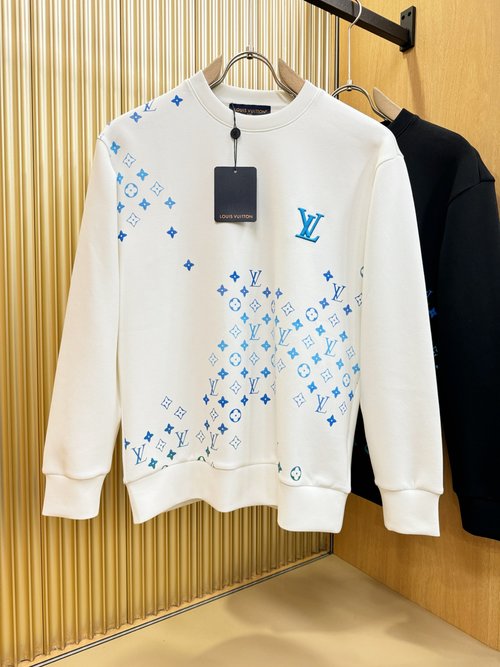 Louis Vuitton Classic Logo Long-sleeved Sweatshirt, Soft and Versatile