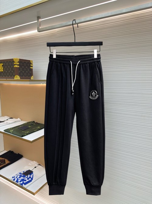 Moncler Fashionable New Logo Casual Pants