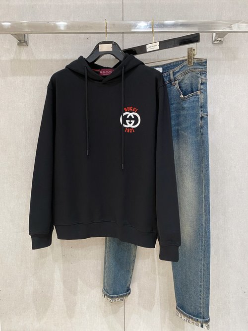 Gucci Luxury Hooded Sweatshirt with Premium Fabric